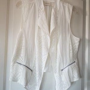 Chico's 1 (8/10) White Linen and Lace Vest NWT